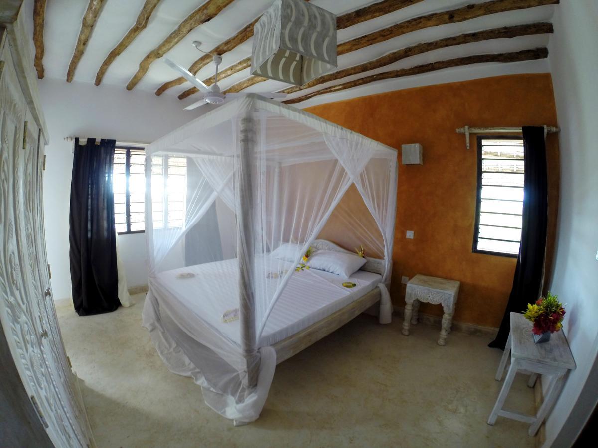 Bed and Breakfast Nyumba Ya Afrika Watamu Zewnętrze zdjęcie