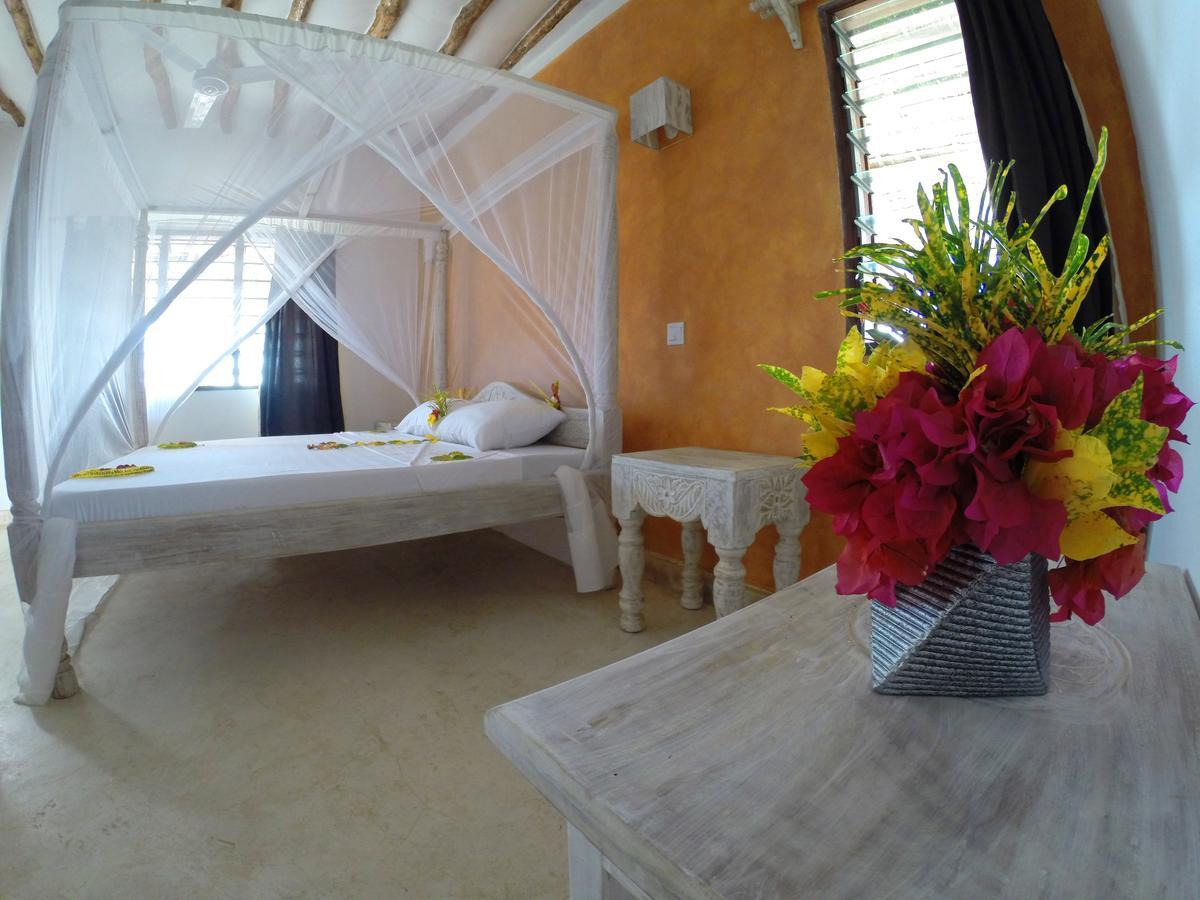 Bed and Breakfast Nyumba Ya Afrika Watamu Zewnętrze zdjęcie