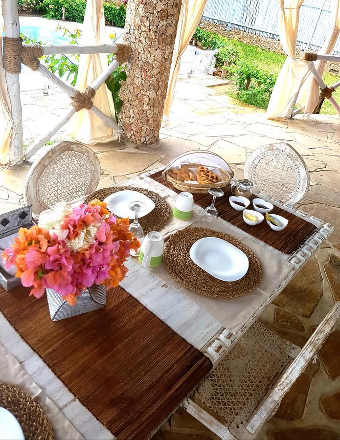 Bed and Breakfast Nyumba Ya Afrika Watamu Zewnętrze zdjęcie